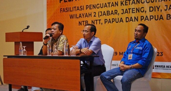 PELATIHAN : Direktur Kesiapsiagaan BNPB Drs Pangarso Suryotomo saat membuka pelatihan selama tiga hari di BALI. PJ-Dok