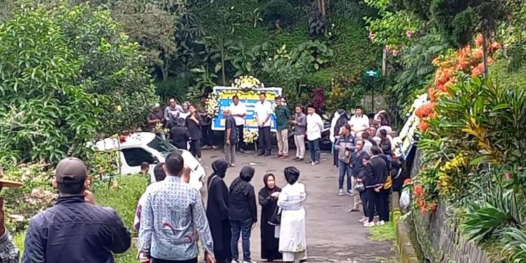 WAFAT : Solihin GP Wafat Usai dirawat di RS Advent Bandung. Alm dimakamkam di TMP Cikutra Kota Bandung. Foto inilahkoran