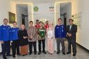 MoU : Plt DPD FERARI Makmur Jaya dan Ketua STAI Siliwangi Dr. Clara Vidhia berpose bersama usai MoU di STAI Bandung. PJ/Dok