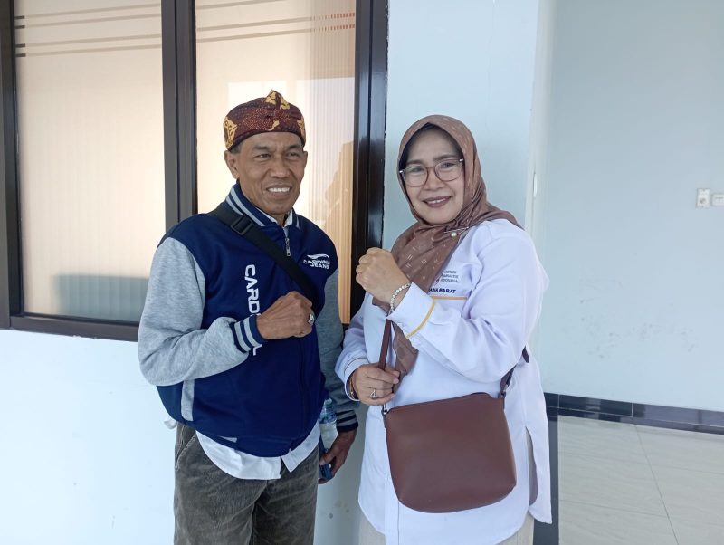 Ketua Umum Pengcab Persani Kota Cimahi (baju putih) Dr Aida Cakrawati Konda.