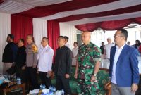 APRESIASI : Pemkab Garut mengapresiasi inovasi alat pembakar sampah Insinerator karya putra daerah, saat peresmian di Pasar Cibatu, Garut. PJ/Jang 