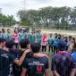 Dra.Hj. Ai Supriyati, MM saat memberikan pengarahan kepada atlet. PJ/Joel