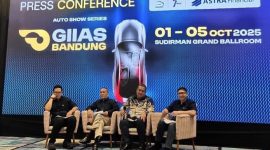 Sejumlah narasumber salah satunya Sekum GAIKIDO saat pressconference GIIAS 2025 Bandung. PJ/Mal