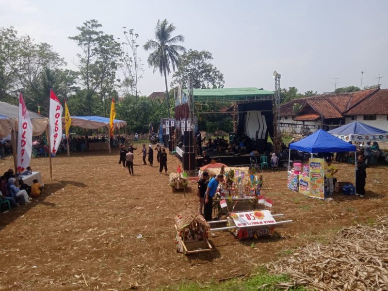 Suasana Milangkala ke 42 Desa Situraja Utara yang berlangsung 27-29 September mendatang. PJ/Iwan