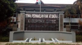 Sejumlah kalangan mempertanyakan jabatan Sekwan Garut. PJ/Dok