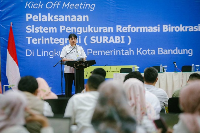 Sekda Kota Bandung saat Kick Off Meeting  di Hotel Horison Bandung, Rabu 10 September 2025. PJ/Dok