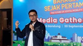 Regional Head Astra Daihatsu Jabar Arief Budianto,saat menjelaskan kondisi industri otomotif saat media gathering 2025. PJ/Mal