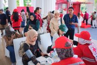 Pasukan bodrex Merah Putih Beraksi  memberikan layanan pemeriksaan kesehatan dan pengobatan gratis bagi puluhan ribu peserta di 12 titik, Sumatera dan Pulau Jawa. PJ/ISTIMEWA