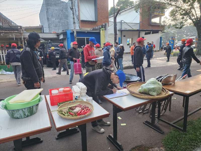 Eksekusi rumah milik aset PT KAI Daop 2 di Jalan Natuna berjalan lancar. PJ/Dok
