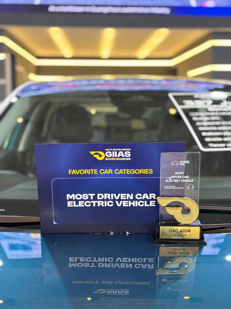 Terbanyak lakukan test drive di GIIAS Bandung 2025, AION UT dari GAC Indonesia meraih gelar Most Driven EV. Dok
