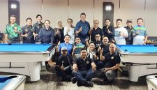 Atlet PIBSI Kota Bandung lolos BK Porprov berpose dengan Ketum POBSI Kota Bandung dan Jabar. PJ/Joel