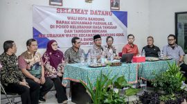Anggota DPRD Kota Bandung, Dapil 4 mengadakan monitoring kewilayahan dalam rangka Siskamling Siaga Bencana. PJ/Dok