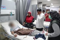 Puluhan siswa dari tiga sekolah di Kecamatan Kadungora, Garut, mengalami keracunan  usai mengonsumsi susu kemasan merek MBG. PJ/Jang