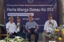 Ketua IWP-B Iswan Darsono (kanan) saat acara HARLA IWP-B belum lama ini. PJ/Dok