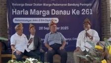 Ketua IWP-B Iswan Darsono (kanan) saat acara HARLA IWP-B belum lama ini. PJ/Dok