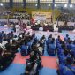 Ketua Umum Pengurus Besar (PB) Federasi Olahraga Karate-Do Indonesia (FORKI) Marsekal TNI (Purn) Hadi Tjahjanto membuka Kejurnas BKC 2025 di GOR C-Tra Arena Bandung. PJ/Joel