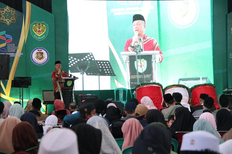 Asisten Pemerintahan dan Kesejahteraan Rakyat (ASDA I) Kabupaten Garut, Bambang Hafidz, mengapresiasi Dandim 0611/Garut atas gelaran Lomba Tahfiz Quran. PJ/Jang