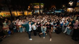 Tak hanya nobar, penonton Bandung juga bertemu langsung dengan para pemain Yakin Nikah di acara meet & greet di Ciwalk Bandung. PJ/Dok