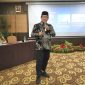 HAJI : Wakil Ketua Komisi IV DPRD Kota Bandung H. Rizal Khairul, S.I.P., M.Si., menjadi narasumber terkait pelayanan jemaah haji Kota Bandung, di Hotel California, Bandung, Senin, 13 Oktober 2025. Satria/Humpro DPRD Kota Bandung.