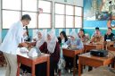 PT XLSMART Telecom Sejahtera Tbk (XLSMART) kembali menghadirkan program Kelas Cerdas Digital (KCD) bersama Gerakan Donasi Kuota (GDK) di SMK Endang Darma Ayu, Indramayu, Senin (27/10).