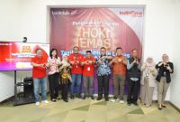 Telkomsel mengumumkan pemenang Program HOKI Emas Telkomsel dengan bank bjb ‘Tagihan IndiHome Lunas, Bisa Jadi Emas’ Selasa (30/9) di Bandung. PJ/Dok