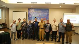 Pimpinan dan Anggota Komisi III DPRD Kota Bandung menghadiri Seminar Kajian Masterplan Penataan dan Pemberda. (Topan/Humpro DPRD Kota Bandung)