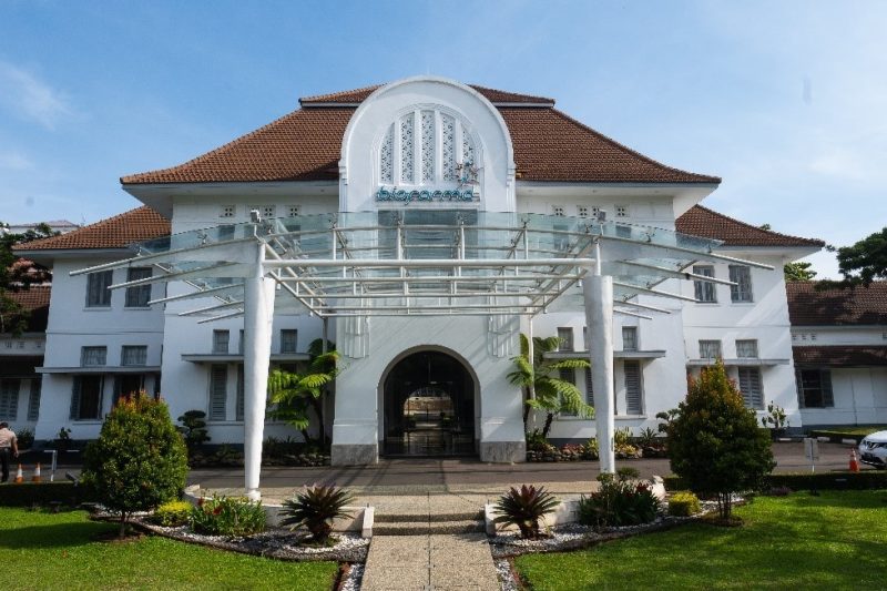 Bio Farma terima sertifikat halal untuk vaksin HPV NusaGard dari BPJPH. Dok