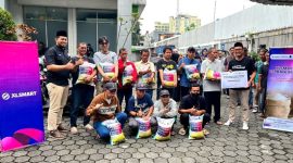 Pembagian beras dari MTXLSMART bagi masyarakat Jabar dan DIY. PJ/Dok