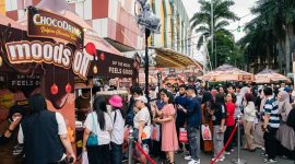 Pengunjung mengantri Ingin mencoba Nikmatnya ChocoDrink, PJ/Dok
