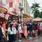 Pengunjung mengantri Ingin mencoba Nikmatnya ChocoDrink, PJ/Dok