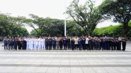 Pimpinan DPRD Kota Bandung menghadiri pelantikan dan pengambilan sumpah janji jabatan pegawai negeri sipil, di Plaza Balai Kota Bandung, Rabu, 24 Desember 2025. Satria/Humpro DPRD Kota Bandung.