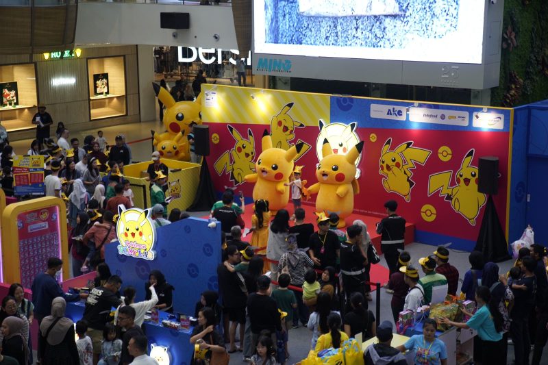 Kemeriahan Meet & Greet bersama Pikachu akhir pekan. Kini Pokemon Play Lab hadir di 23 Paskal Shopping Centre. PJ/Dok