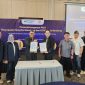 Ketua Umum KONI Kota Bandung (kiri) Dr. Nuryadi M.Pd dan Direktur Mayapada Hospital usai MoU terkait kesehatan atlet. PJ/Joel