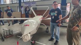 Len Industri mempersembahkan pesawat tanpa awak (UAV) DID 3.11 BLOS. PJ/Mal