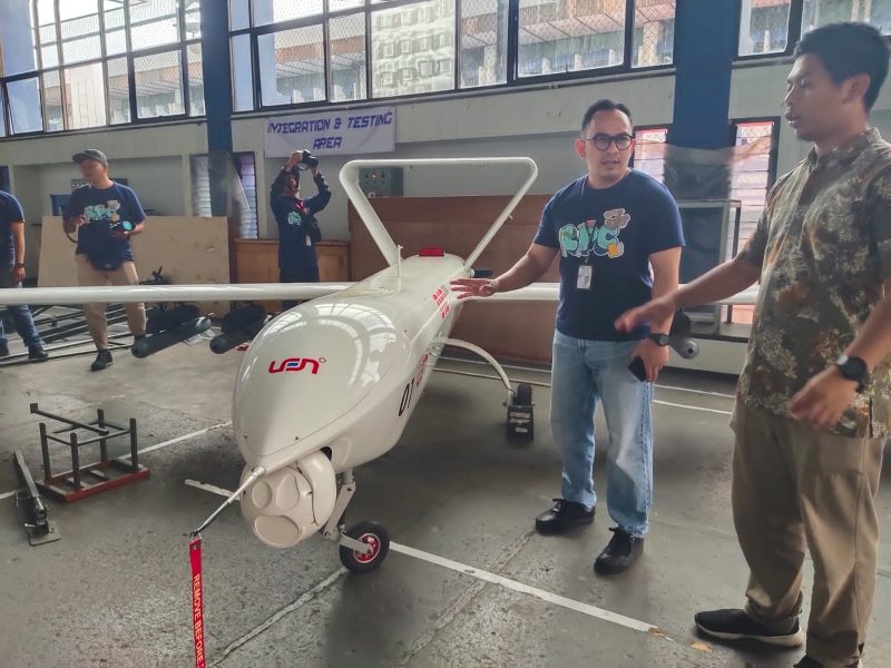 Len Industri mempersembahkan pesawat tanpa awak (UAV) DID 3.11 BLOS. PJ/Mal