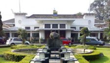 Pernyataan Ega yang kontroversi terkait kasus jual beli jabatan, membuat geram warganet. PJ/Dok