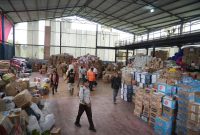 KAI Quick Resnponse menyalurkan bantuan bagi masyarakat korban longsor Cisarua KBB. PJ/Dok