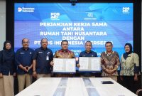 PT Pos Indonesia dan PT Rumah Tani Indonesia berkolaborasi dalam menjaga ketahanan pangan Indonesia. PJ/Dok 