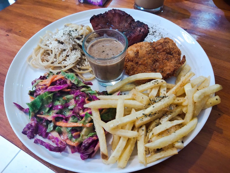 Salah satu menu favorit steak di Sirloin Beefhouse. PJ/Mal