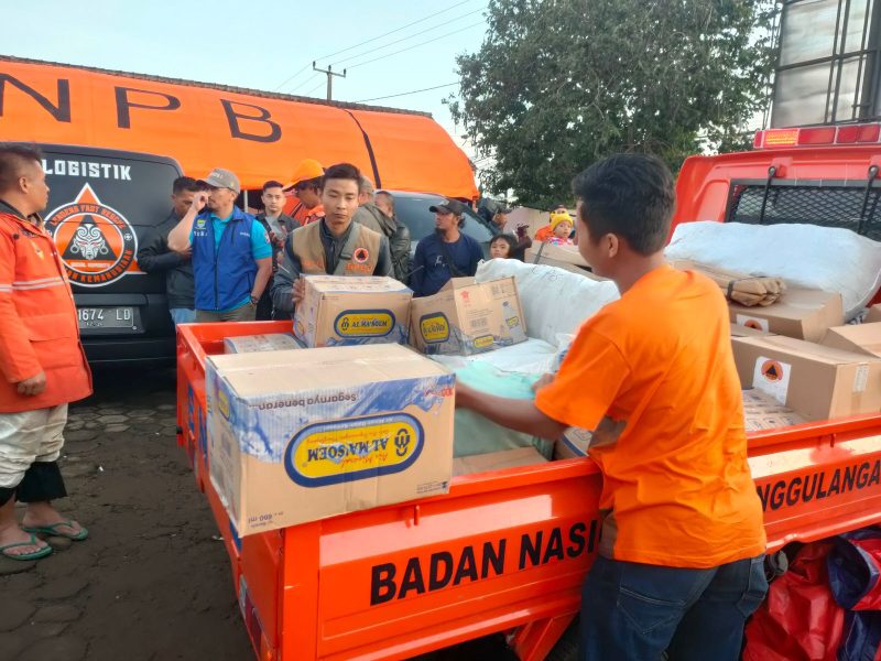 Dinsos Kota Bandung mengirimkan sejumlah bantuan ke Lembang KBB. PJ/Dok