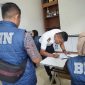 Petugas BNN saat sidak ke petugas operasional PT KAI Daop 2 Bandung. PJ/Dok 