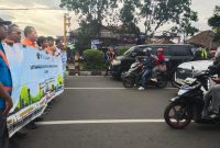 PT Kereta Api Indonesia (Persero) Daerah Operasi (Daop) 2 Bandung kembali melakukan sosialisasi  keselamatan di perlintasan sebidang JPL 165A Jalan Laswi, Bandung. PJ/Mal