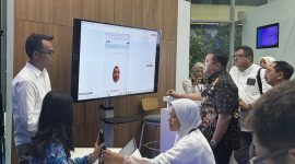 PT XLSMART  Telecom Sejahtera Tbk (XLSMART) menghadirkan standar baru keamanan melalui implementasi registrasi kartu SIM berbasis biometrik wajah dan eSIM.