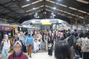 Tampak ribuan penumpang KA yang hendak berangkat ke berbagai tujuan dari Stasiun Bandung. PJ/Dok