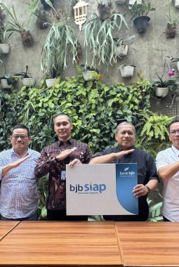 Perkuat Dana Pensiun, bjb Gaet BPR Kuningan