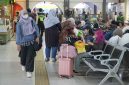 Tampak penumpang arus balik di stasiun KA Bandung. Sekitar 25 ribu lebih kedatangan memadati sejumlah stasiun di Daop 2 Bandung. PJ/Dok