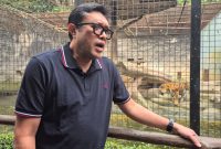 Ketua DPD PDI-Perjuangan Jawa-Barat Ono Surono merespon instruksi Megawati Soekarno Putri menggalang donasi untuk Bandung Zoo. PJ/Dok
