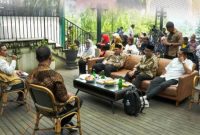 Suasana diskusi bedah buku yang mengangkat tema Membangun Keluarga Jawa Barat. PJ/Dok