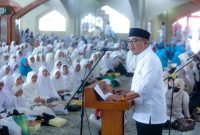 Farhan ingatkan para jamaah haji asal Bandung untuk fokus ibadah dan jaga kesehatan. PJ/Dok