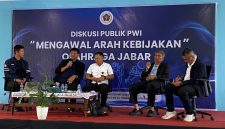 Para narasumber saat Diskusi Publik PWI bertema : 